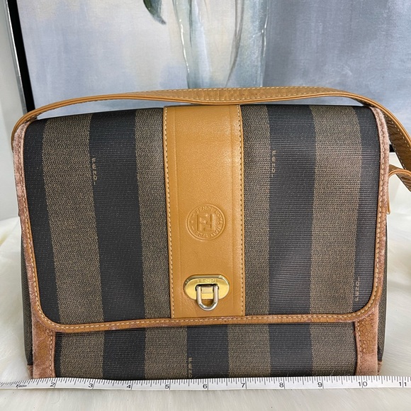 Fendi Handbags - FENDI Pekan pattern shoulder bag Authentic